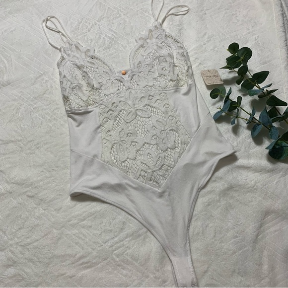 NWT Free People Adella Bodysuit - Picture 7 of 15